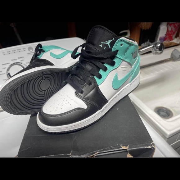 Air Jordans - Picture 1 of 3